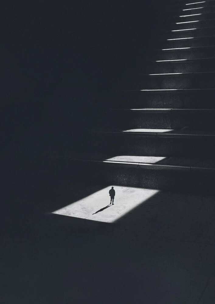 El único camino es hacia arriba - Fotografía artística de Maarten Leon