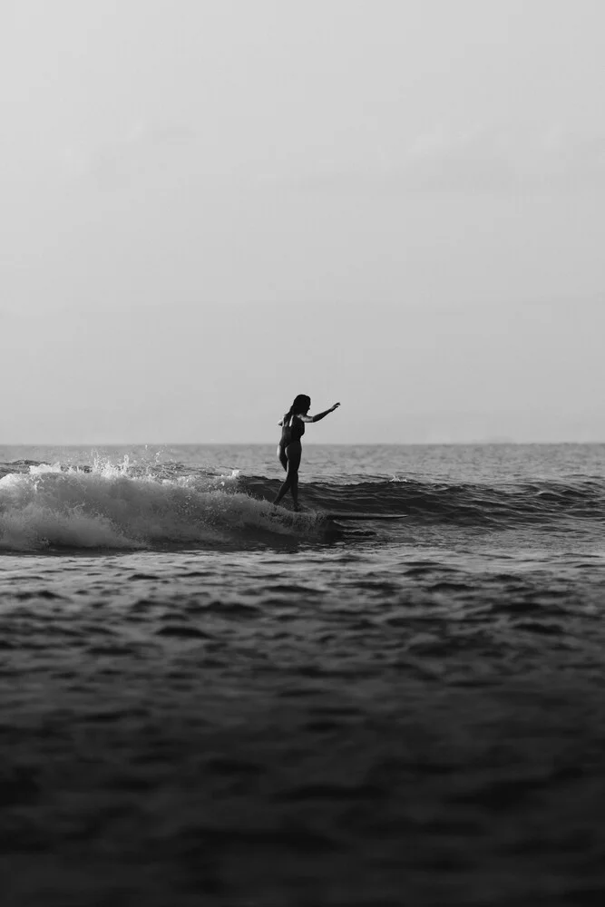 Chica surfista - Fotografía artística de Fabian Heigel