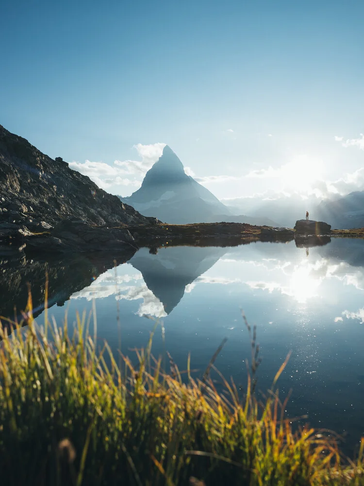 Matterhorn spiegelt sich im See. - fotokunst de Philipp Heigel