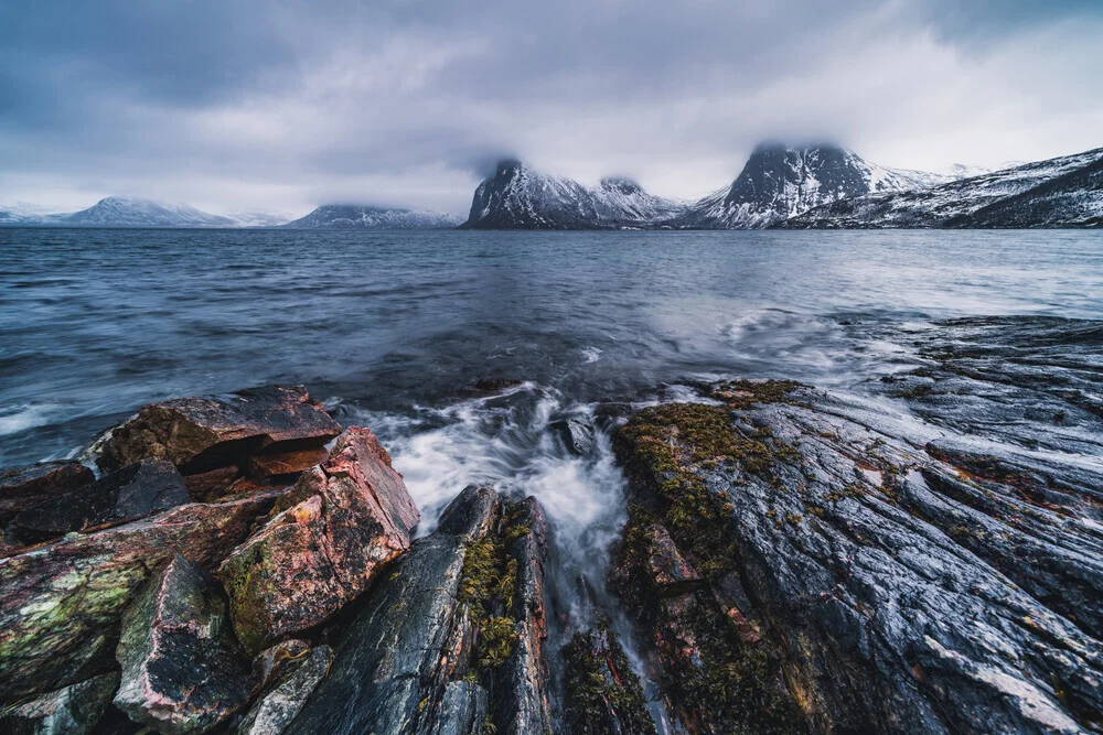 Costa noruega del Mar del Norte II - Fotografía artística de Franz Sussbauer