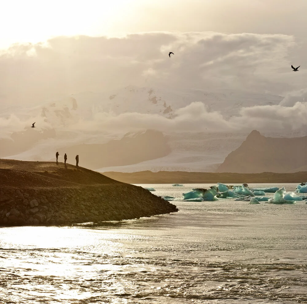 Atardecer en la famosa laguna glaciar de Jokulsarlon - Islandia - fotokunst von Markus Schieder