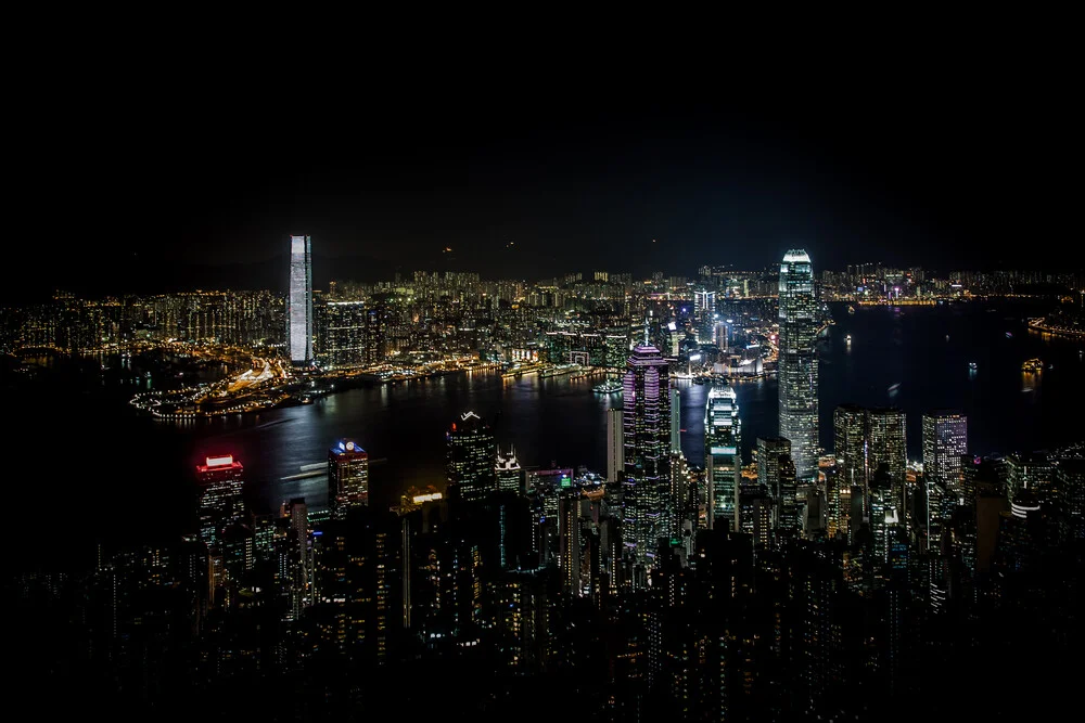 Skyline de Hongkong bei Nacht vom Peak aus - fotografía de Sebastian Rost