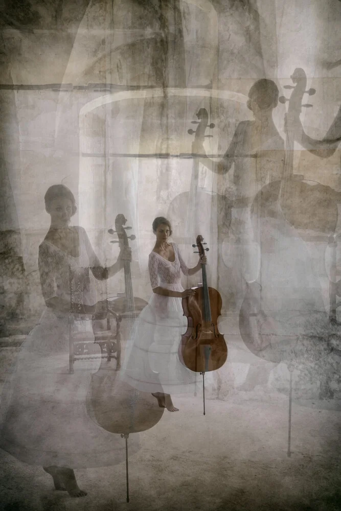 Miedo escénico del violonchelista - Fotografía artística de Roswitha Schleicher-Schwarz