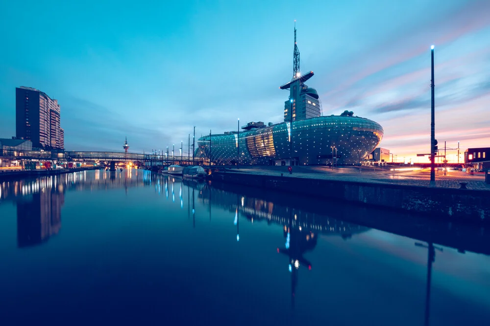 Bremerhaven en la hora azul - Fotografía artística de Franz Sussbauer