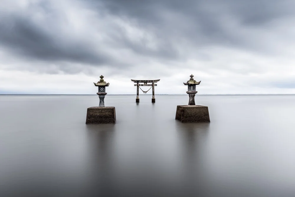 Torii del Santuario Tsurugi - Fotografía artística de Jan Becke