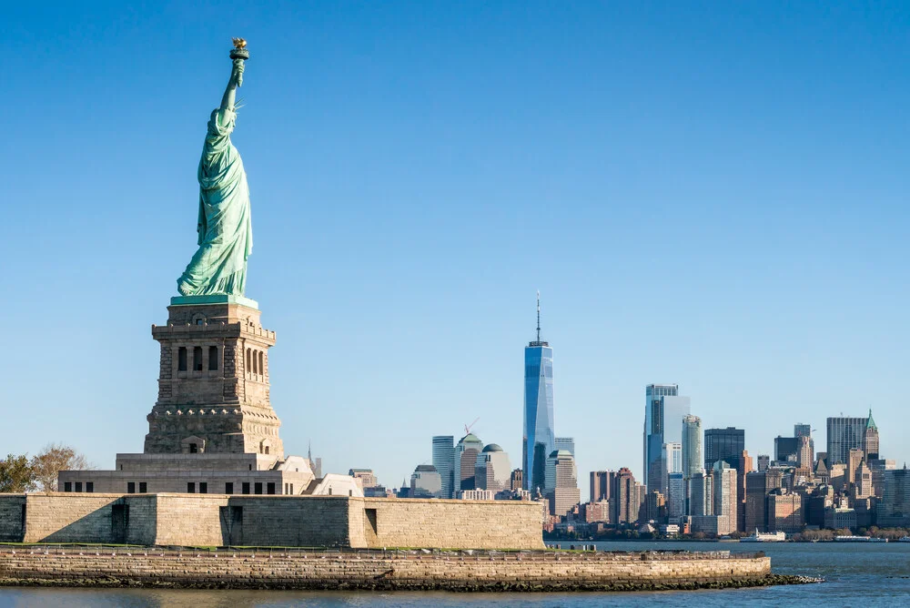 Estatua de la libertad en la ciudad de Nueva York - Fotografía artística de Jan Becke