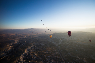 Carla Drago, vuelo en globo al amanecer sobre Capadocia, Turquía (Turquía, Europa)