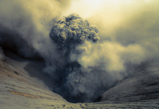Timo Keitel, Erupción - Indonesia, Asia)