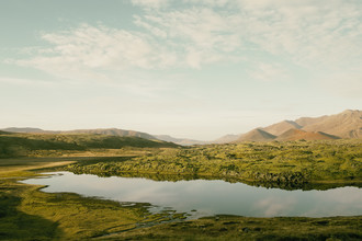 Pascal Deckarm, Lago junto a las montañas II (Islandia, Europa)