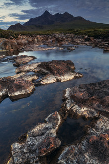 Jean Claude Castor, Schottland Isle of Skye Sligachan Wasserfall (Reino Unido, Europa)