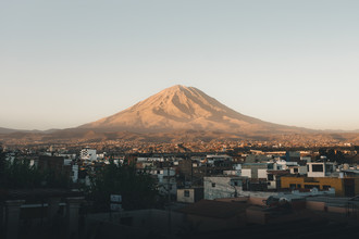 Ueli Frischknecht, El Misti - Un volcán y su ciudad - Perú, América Latina y el Caribe)
