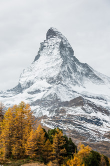 Peter Wey, pico de la montaña Matterhorn en otoño - Suiza, Europa)