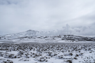 Marvin Kronsbein, campo de lava islandés - Islandia, Europa)