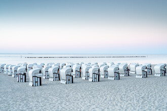 Jan Becke, Sillas de playa cerca del Mar Báltico en Rügen (Alemania, Europa)