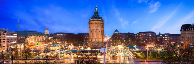 Jan Becke, Mercado de Navidad en Wasserturm en Mannheim (Alemania, Europa)