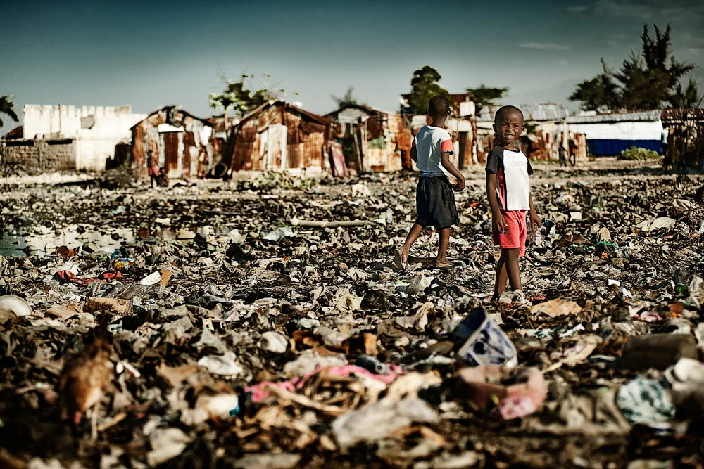 Ti Ayiti à Port-au-Prince - Photographie d'art par Frank Domahs