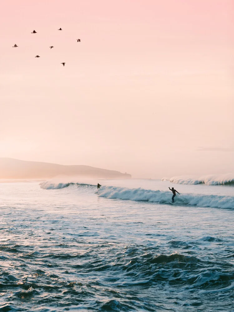 Sunset Surf - Photographie d'art par Gal Pittel