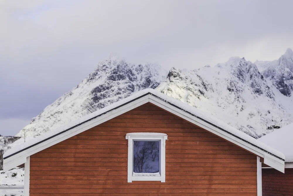maison norvégienne - Photographie d'art par Christian Schipflinger