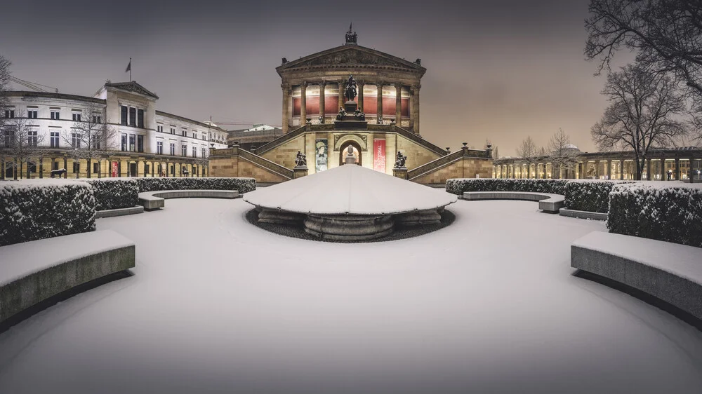 Panorama de l'ancienne Galerie nationale de Berlin - Photographie d'art par Ronny Behnert