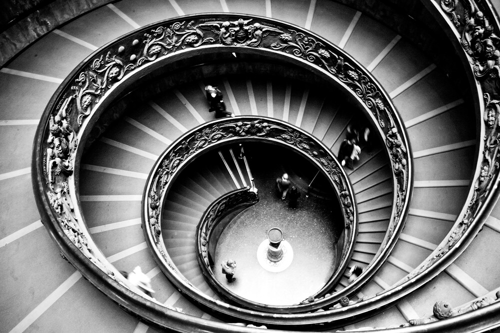 Escalier du Vatican - Photographie fineart par Brett Elmer
