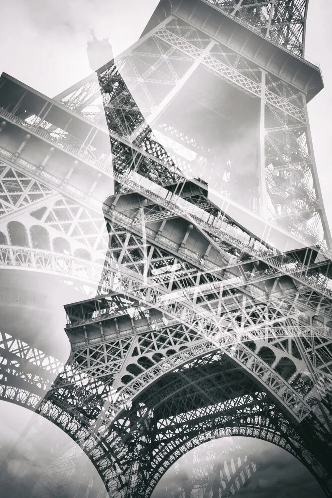 Tour Eiffel Double Exposition - Photographie fineart par Melanie Viola