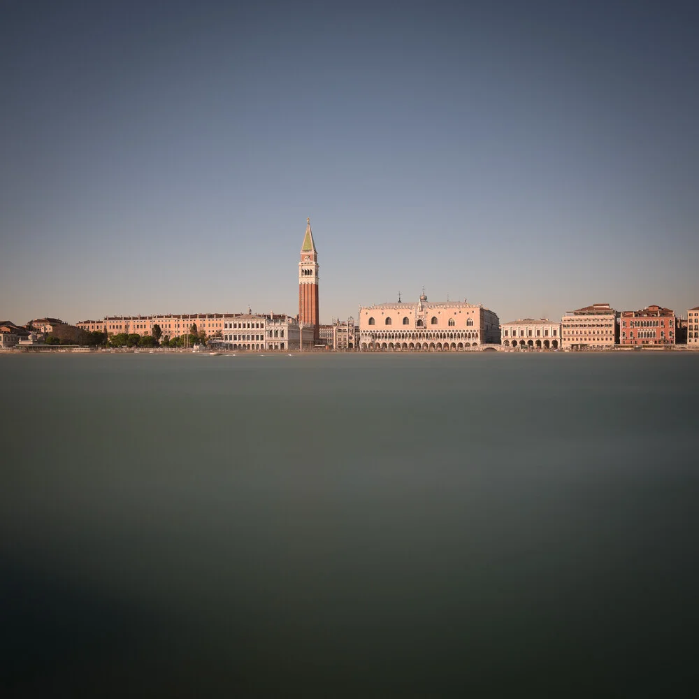Place Saint-Marc | Campanile de Saint-Marc | Venise | Italie 2015 - Photographie d'art par Dennis Wehrmann