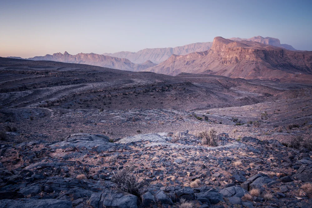 Belle matinée dans la région de Jebel Shams, Oman - Photographie fineart par Eva Stadler