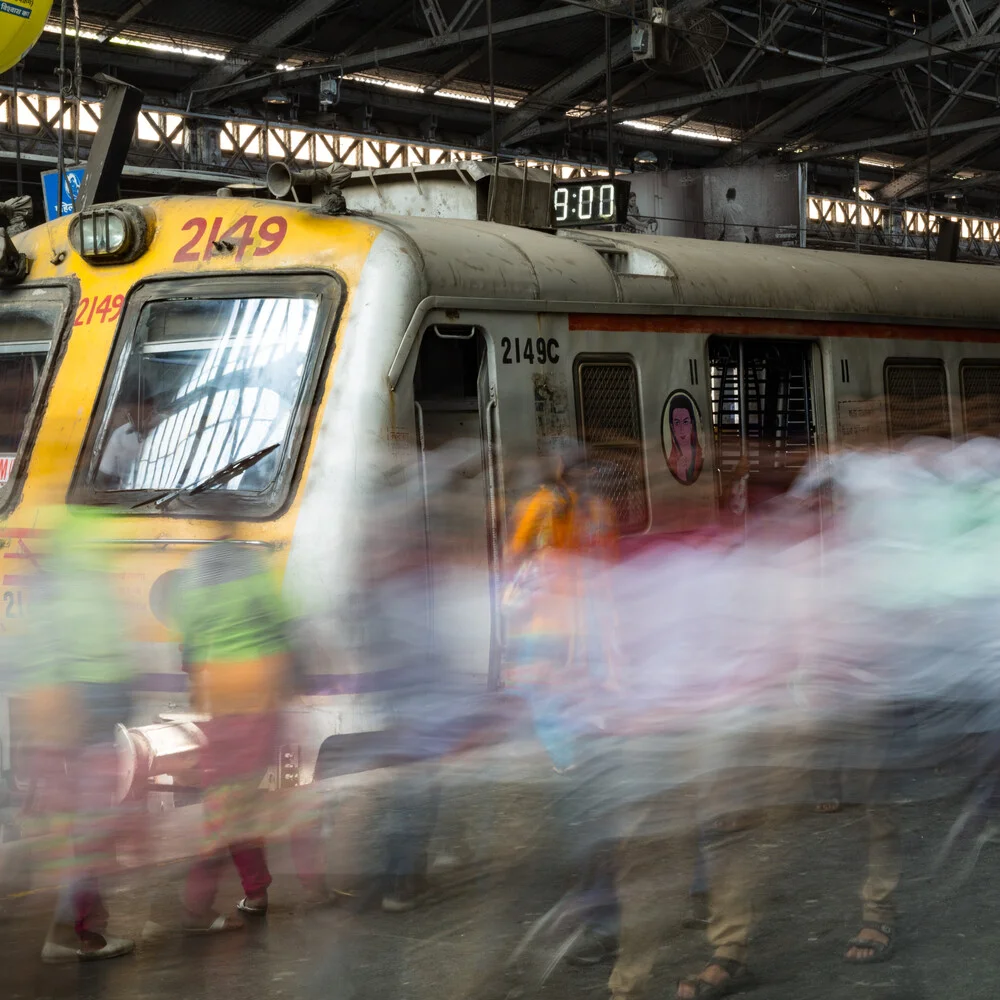 Victoria Station Mumbai - Photographie d'art par Sebastian Rost
