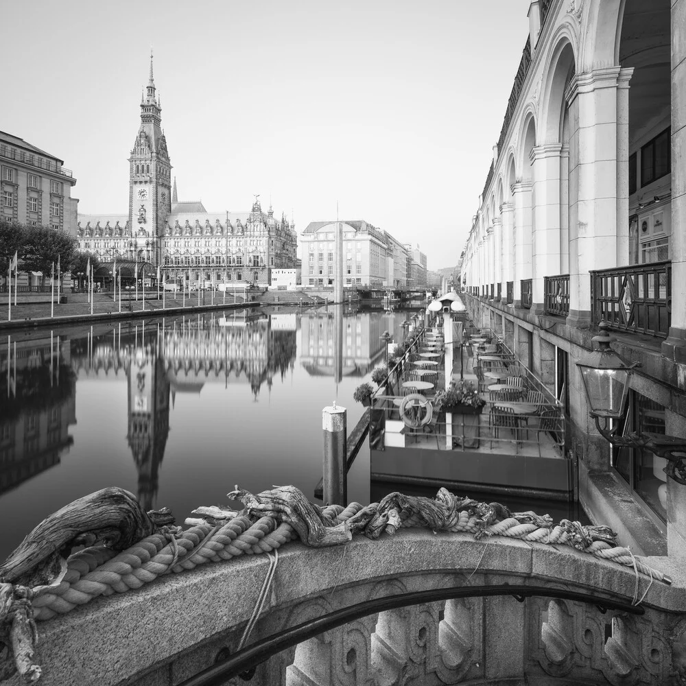 Hamburg Alsterarkaden - Photographie d'art par Dennis Wehrmann