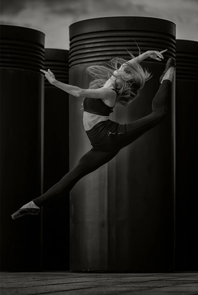 Jump - Photographie d'art par Klaus Wegele