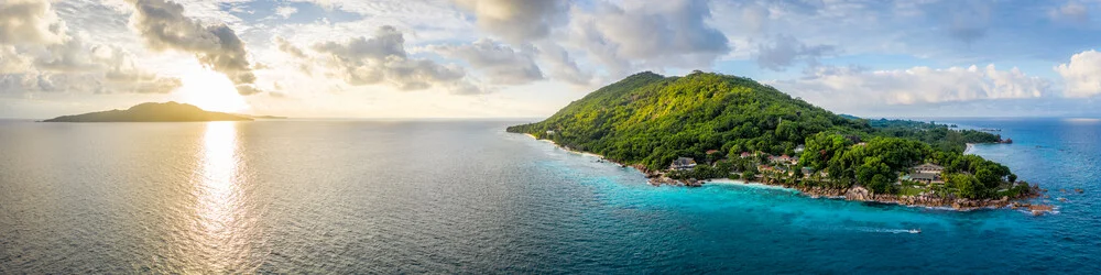 Île paradisiaque des Seychelles - Photographie d'art par Jan Becke