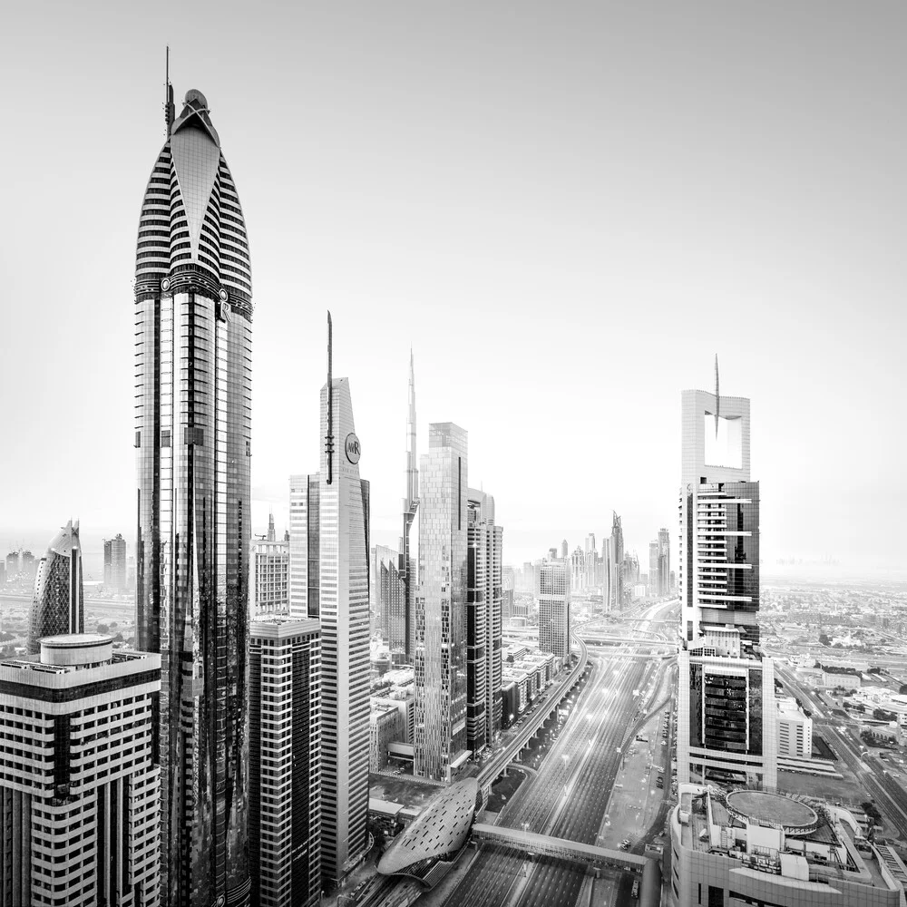 Route Cheikh Zayed | Dubaï - Photographie d'art par Ronny Behnert