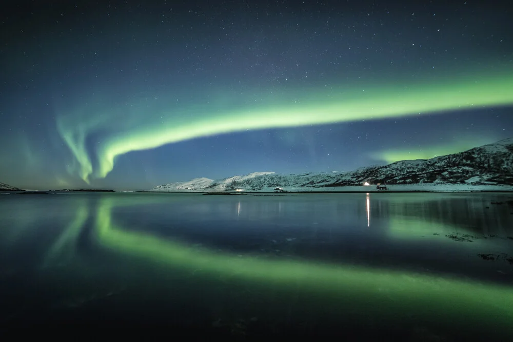 Arctic Reflection - Photographie d'art par Sebastian Worm