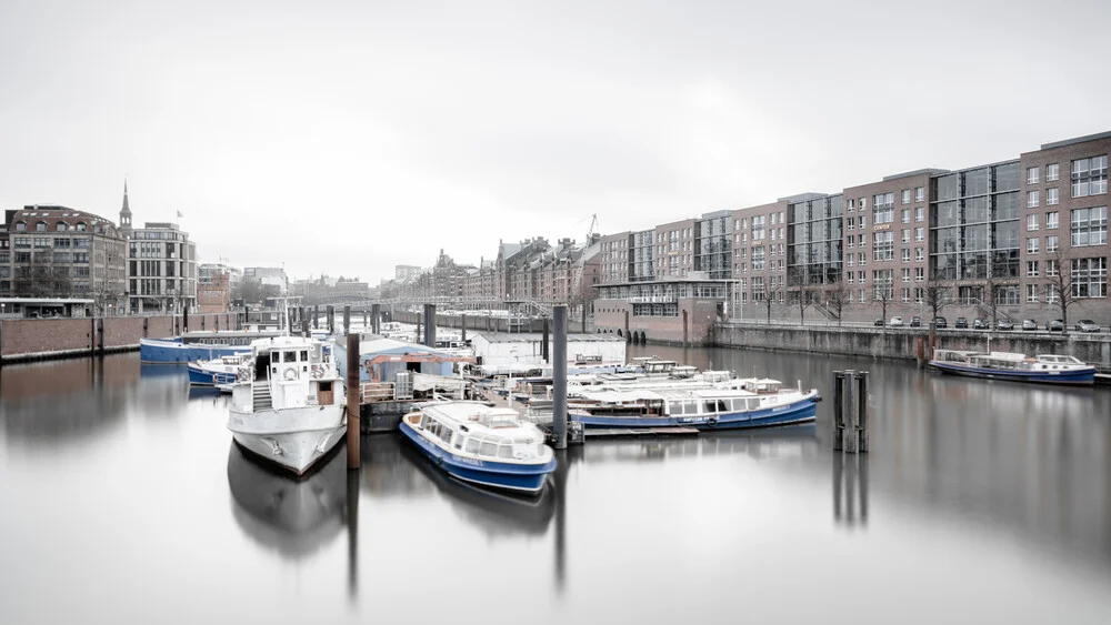 Hambourg Stadtansicht - Binnenhafen Speicherstadt - fotokunst von Dennis Wehrmann