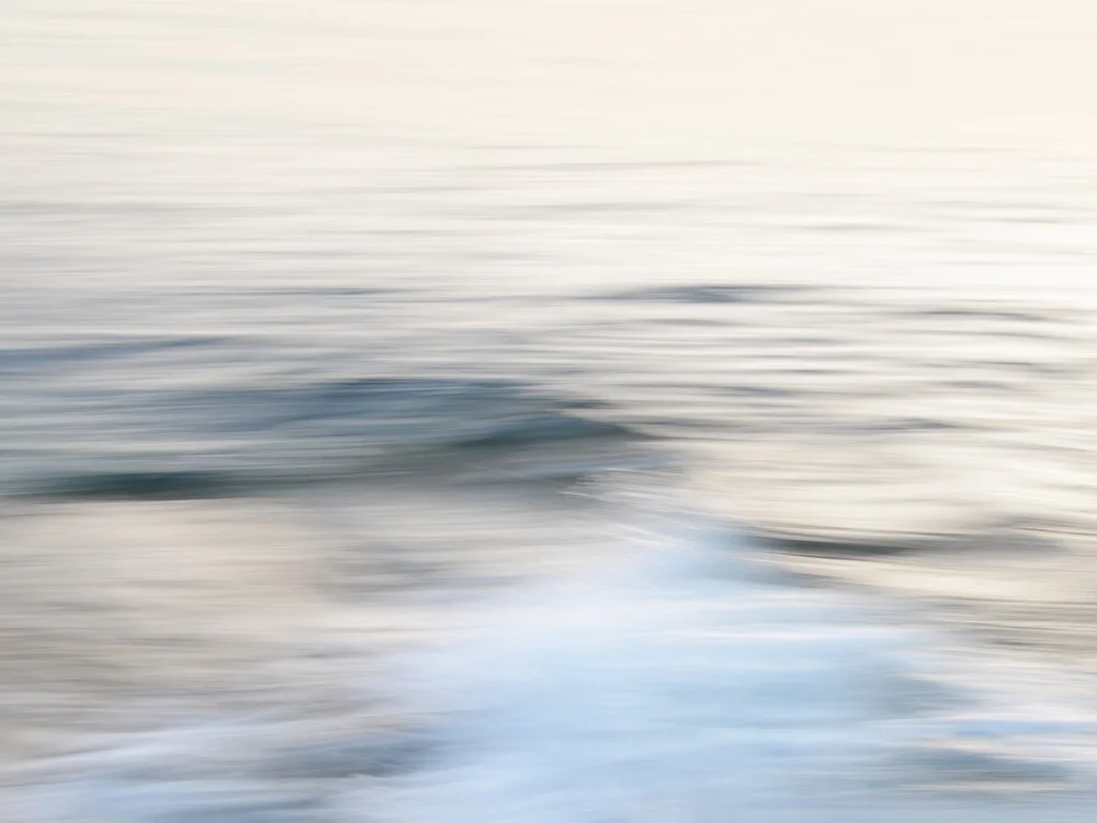 Silent Waves - Photographie d'art par Lena Weisbek