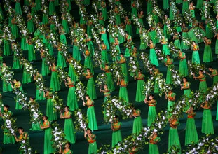 Jeux de masse Arirang à Pyongyang, Corée du Nord - Photographie fineart par Eric Lafforgue