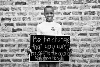 Victoria Knobloch, Soyez le changement que vous voulez voir dans le monde (Ouganda, Afrique)