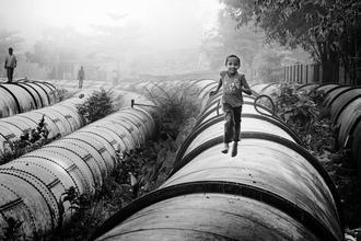 Rob van Kessel, Pipeline of Life (Inde, Asie)