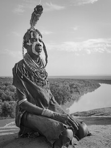 Phyllis Bauer, Karo Woman in the Omo River (Ethiopie, Afrique)