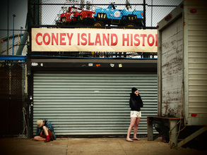 Kay Block, Coney Island (États-Unis, Amérique du Nord)