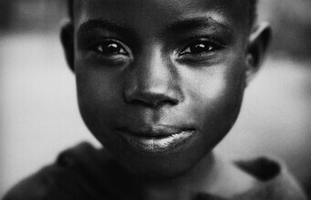 Victoria Knobloch, Petite fille à Buyende (Ouganda, Afrique)