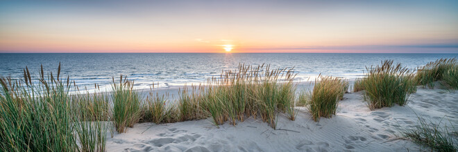 Jan Becke, Panorama de la plage au coucher du soleil