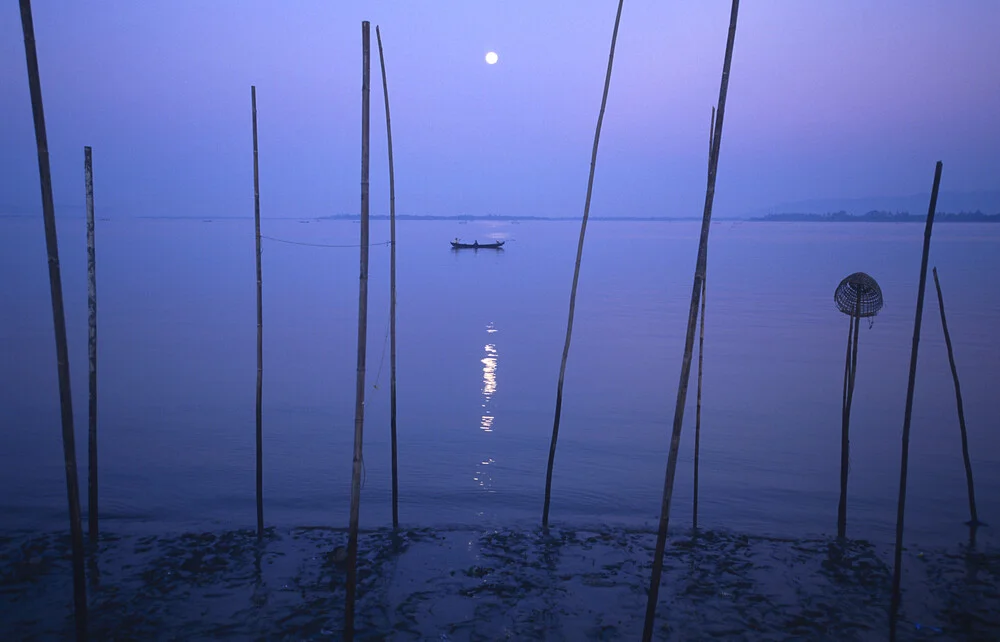 L'alba al fiume Thanlyin - Fotografia Fineart di Martin Seeliger