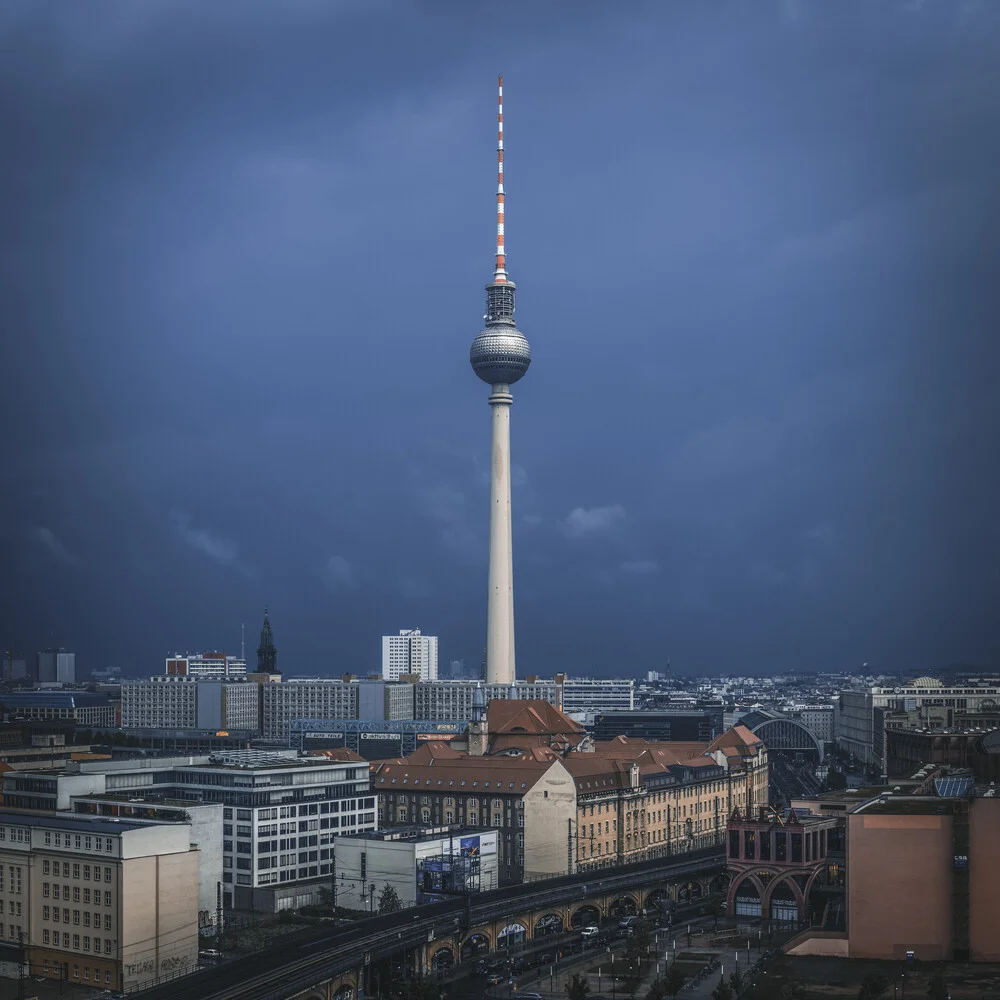 Berlino - Torre della TV - Fotografia Fineart di Jean Claude Castor