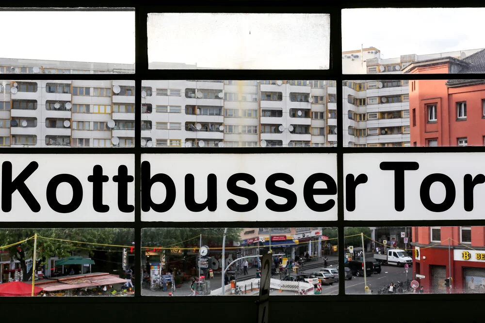 Kottbusser Tor - Fotografia Fineart di Arno Simons