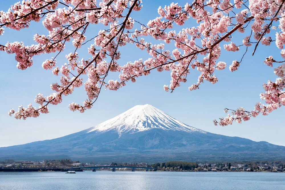 Monte Fuji in primavera - Fotografia Fineart di Jan Becke