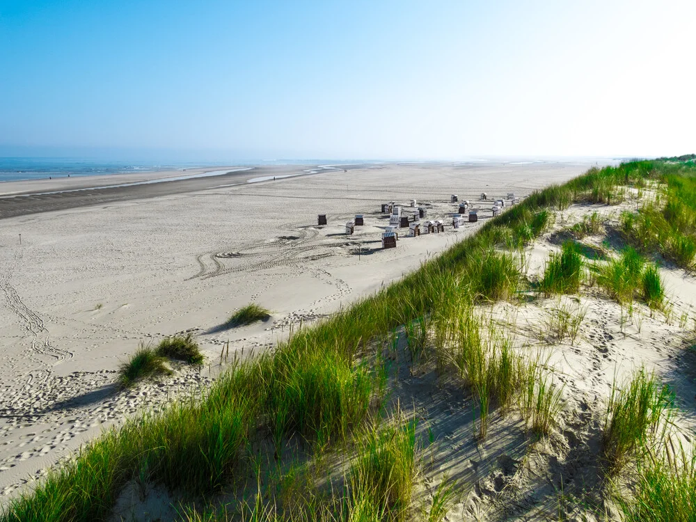 Sande #15 - Strand auf der Noordseeinsel Spiekeroog - Fotografia Fineart di Vision Praxis