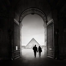 La Pyramide du Louvre - Fotografia d'arte di Ronny Behnert
