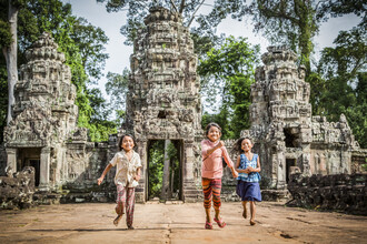 Andreas Adams, GIRLPOWER (Cambogia, Asia)