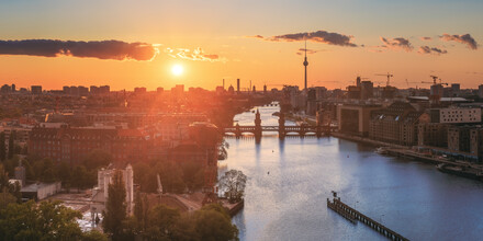 Jean Claude Castor, Berlin Skyline Panorama Sunset Mediaspree - Germania, Europa)